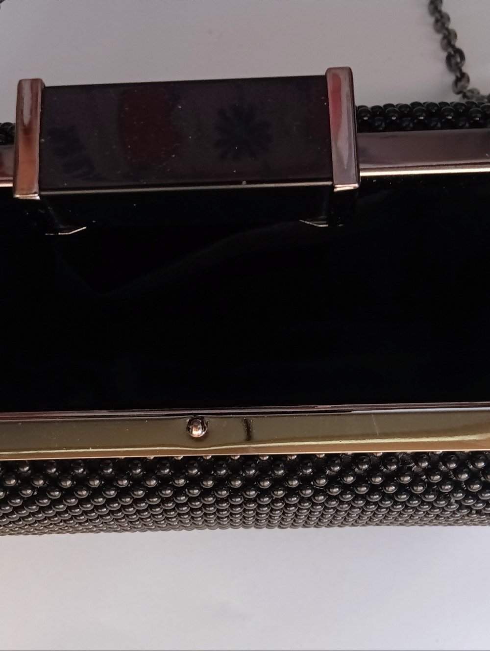 Jessica McClintock Womens Christiana Black Beaded Mesh Clutch Gunmetal Chain EUC - Picture 4 of 9